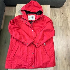 Hunter rain jacket in red size XL